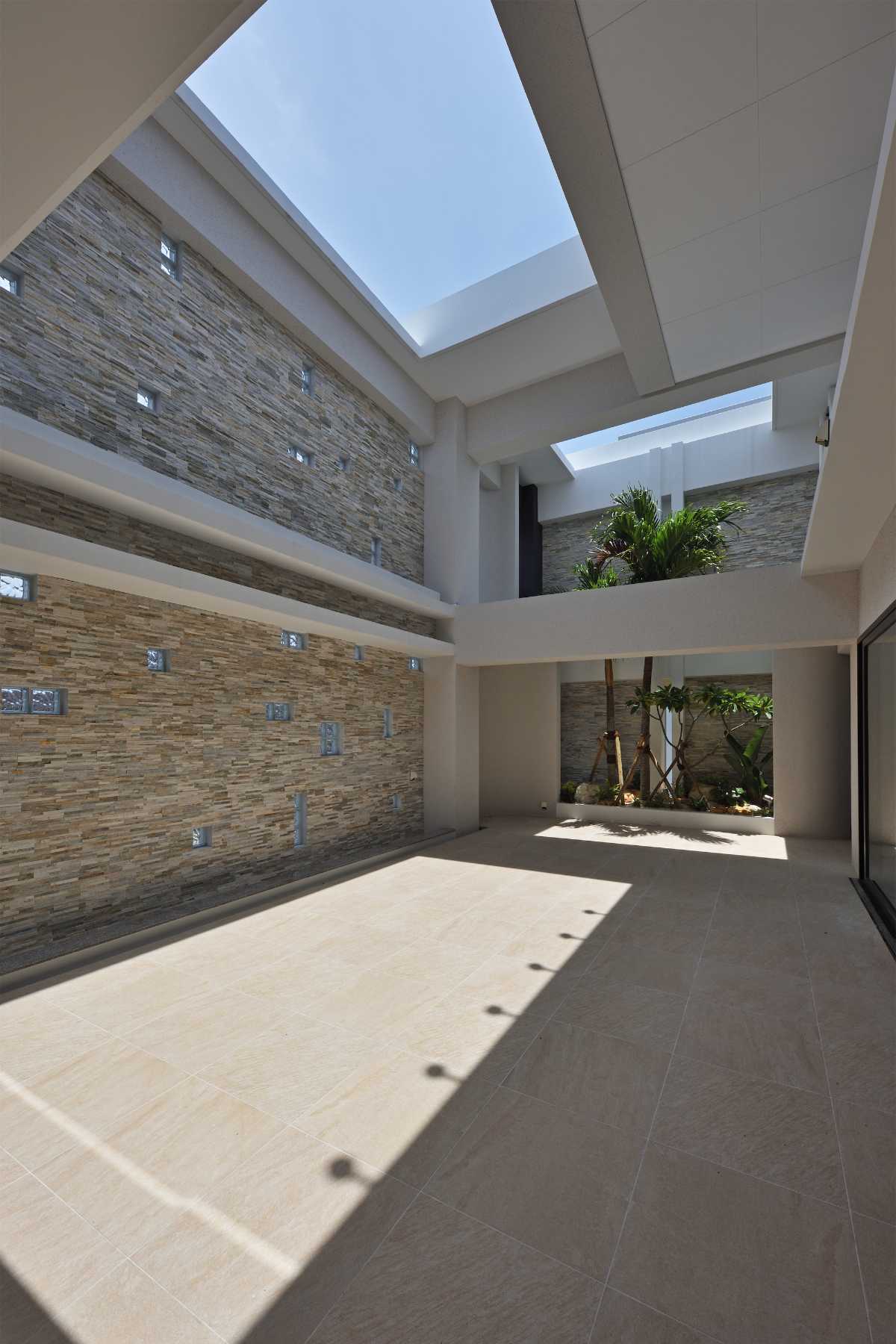 株式会社 根路銘設計の建築作品